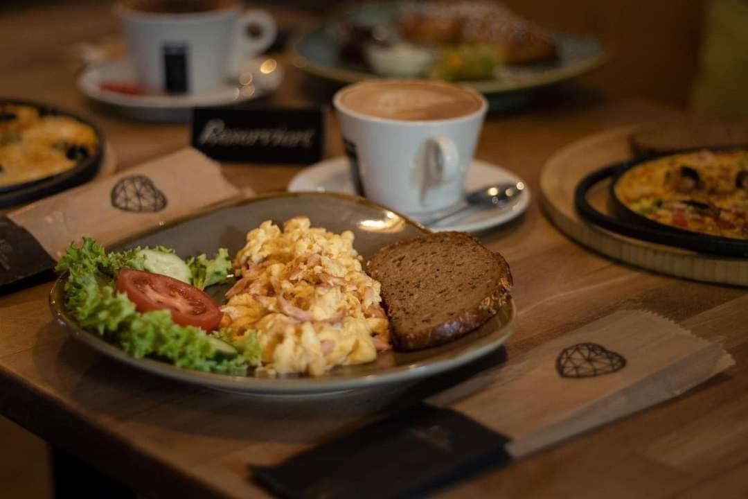 Hotel Annis M&P Dortmund Bagian luar foto